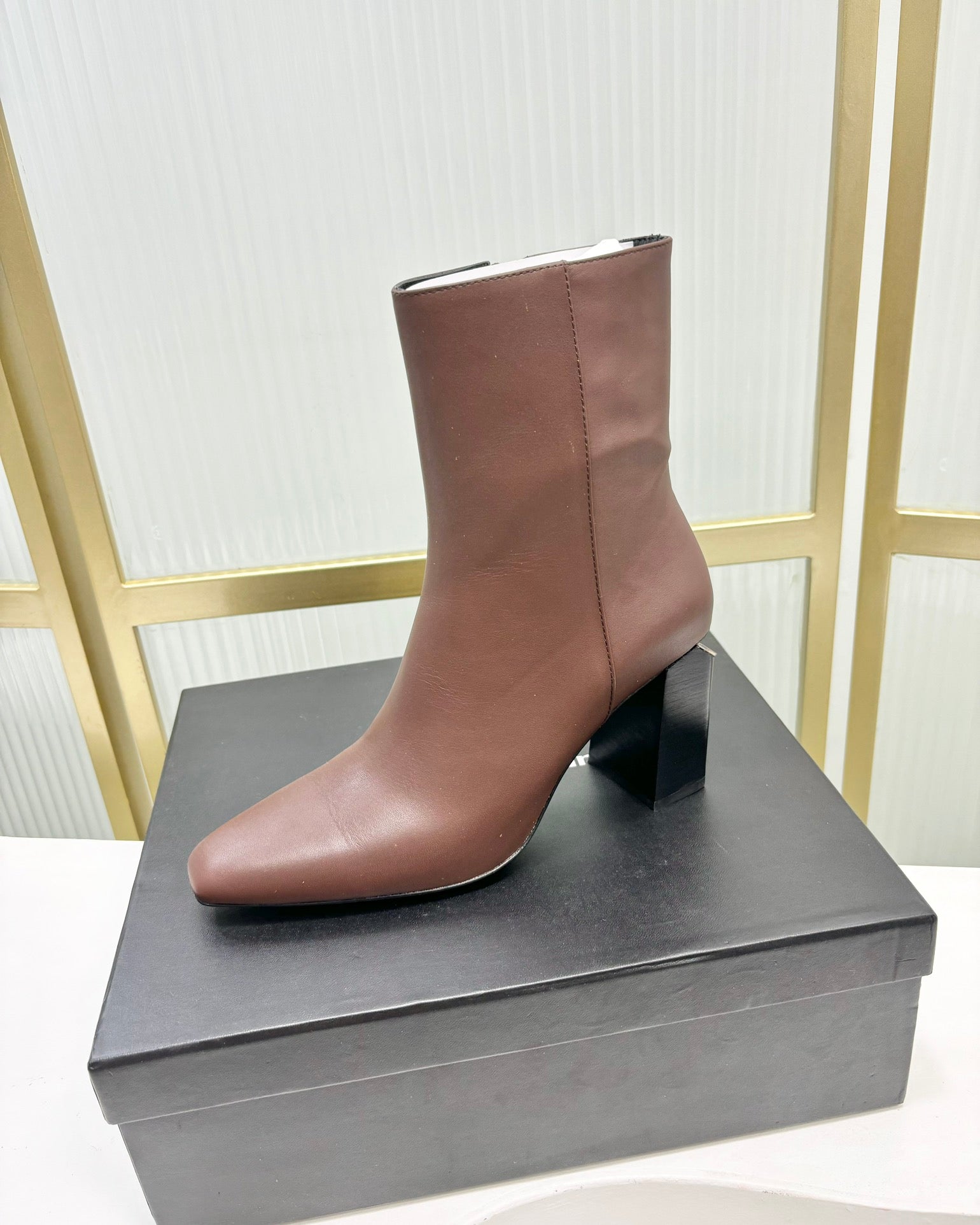 TONI 85MM ANKLE BOOT IN UMBER BROWN CALFSKIN