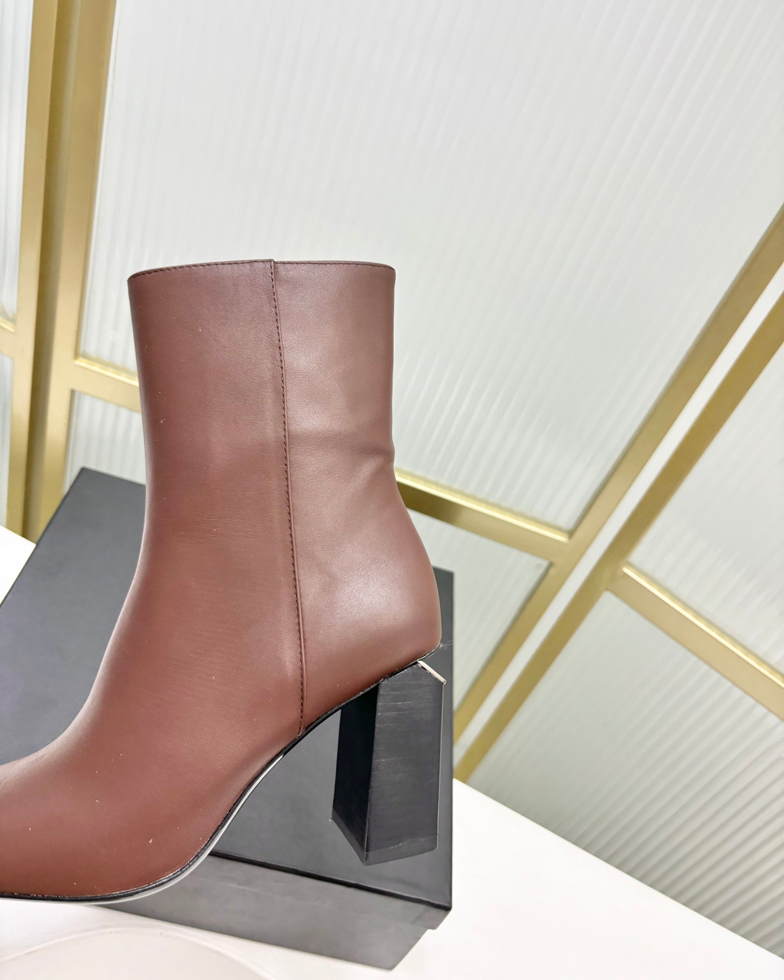 TONI 85MM ANKLE BOOT IN UMBER BROWN CALFSKIN