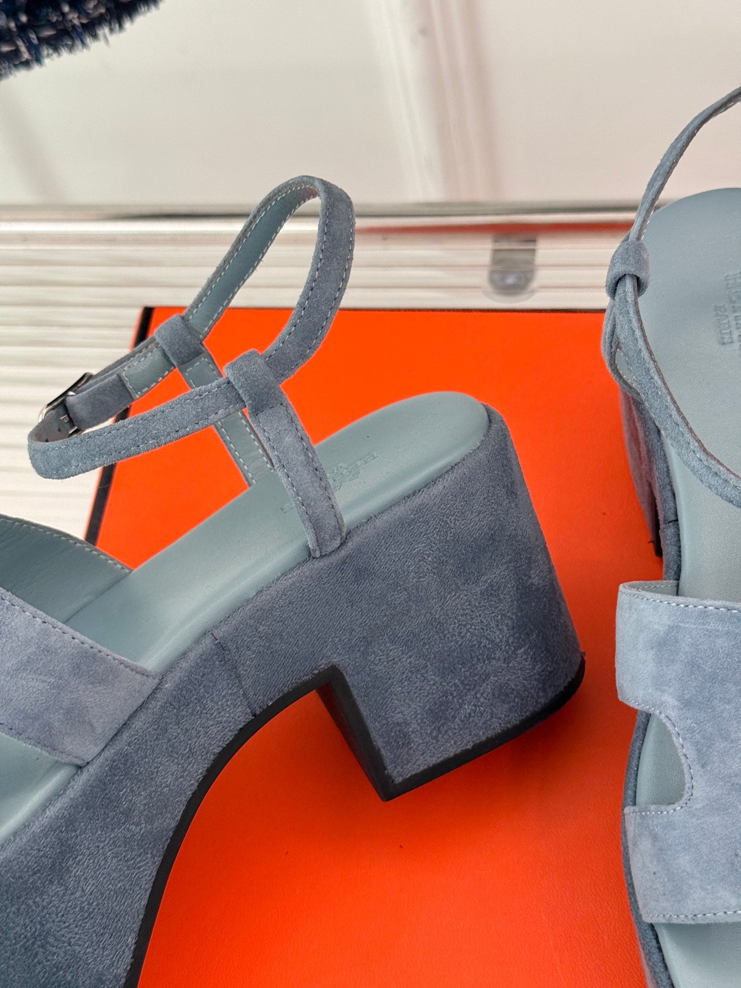 HM 25S JAM 30 HIGH-HEEL SANDAL IN STEEL BLUE GRAY SUEDE