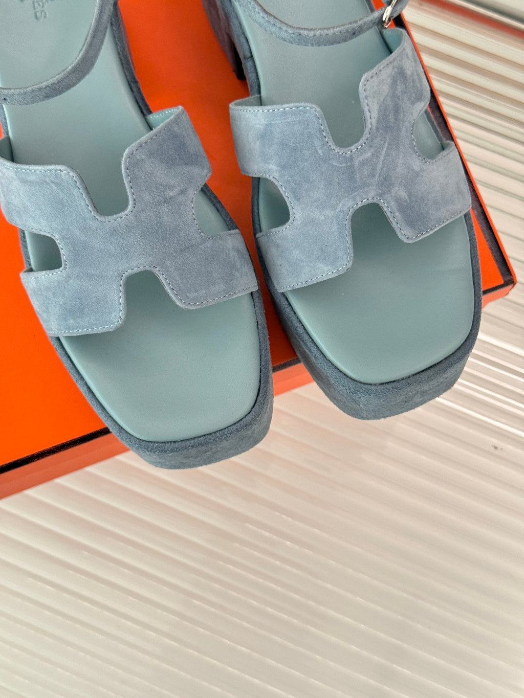 HM 25S JAM 30 HIGH-HEEL SANDAL IN STEEL BLUE GRAY SUEDE