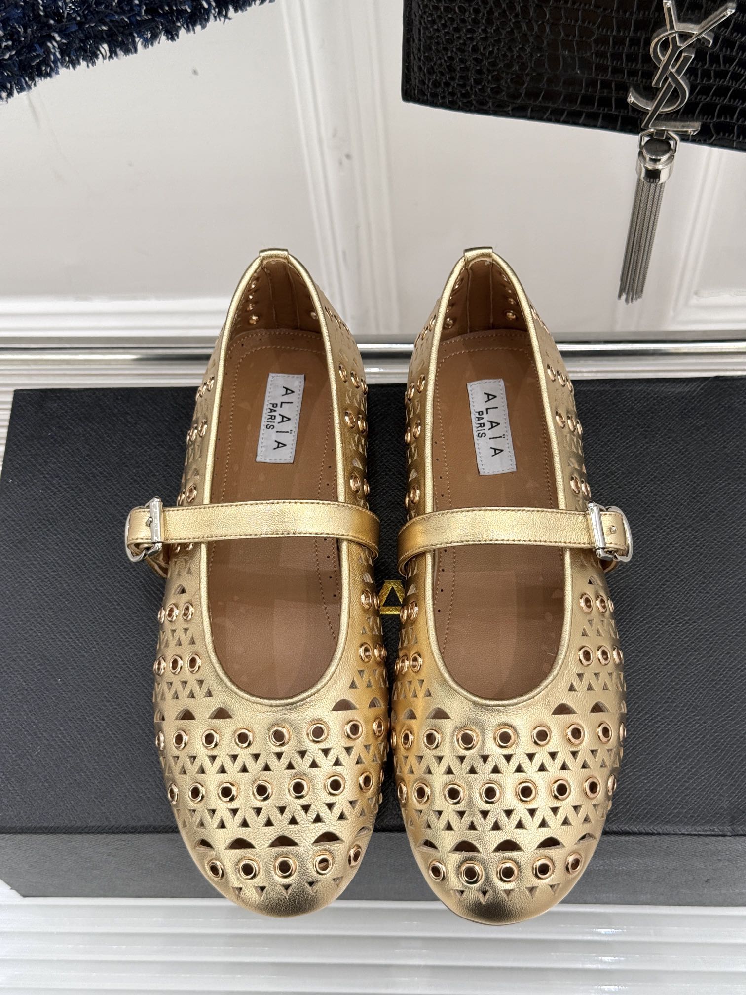 MARY JANE IN METALLIC GOLD CALFSKIN