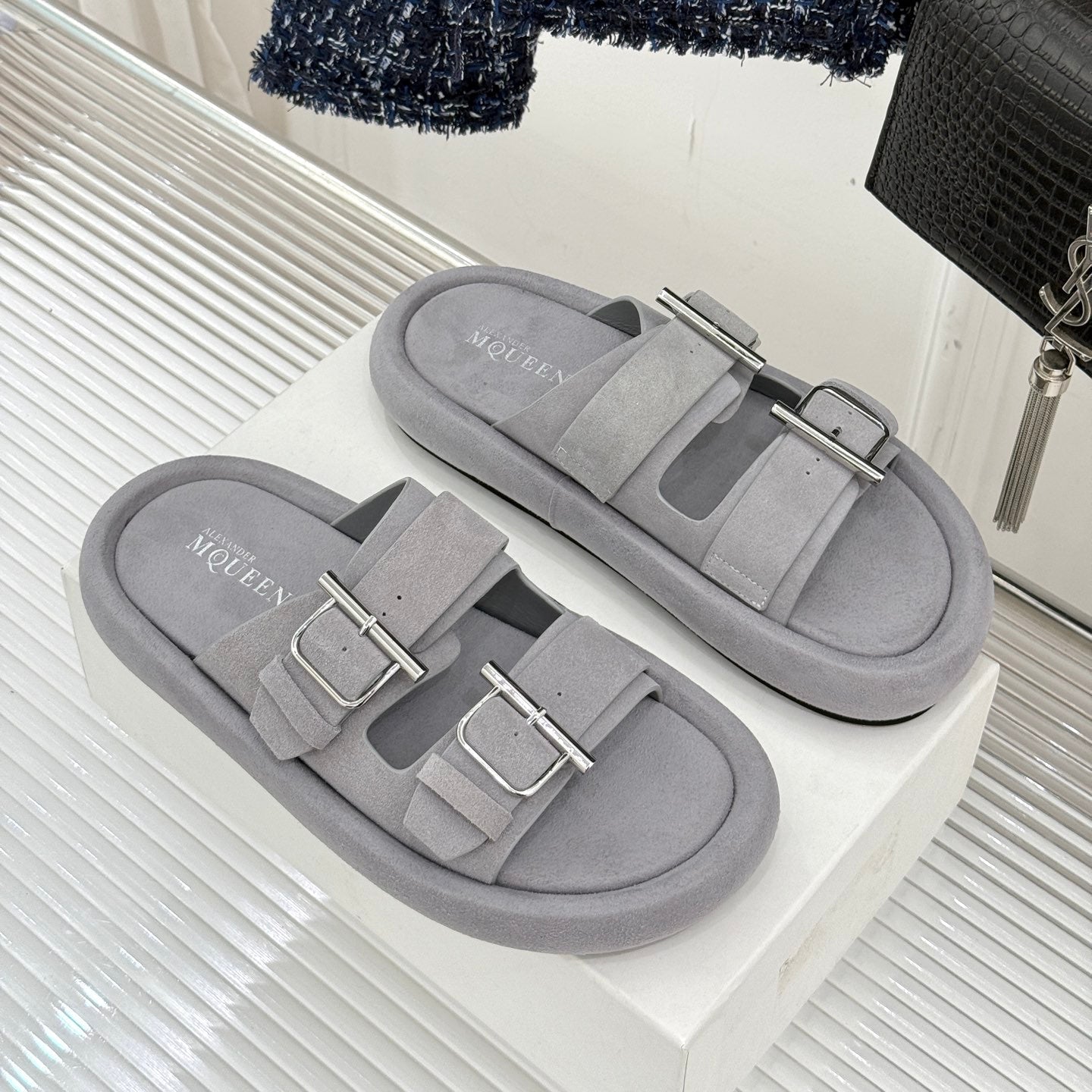 HYBRID SLIDE TWO STRAPS IN GREY SUEDE