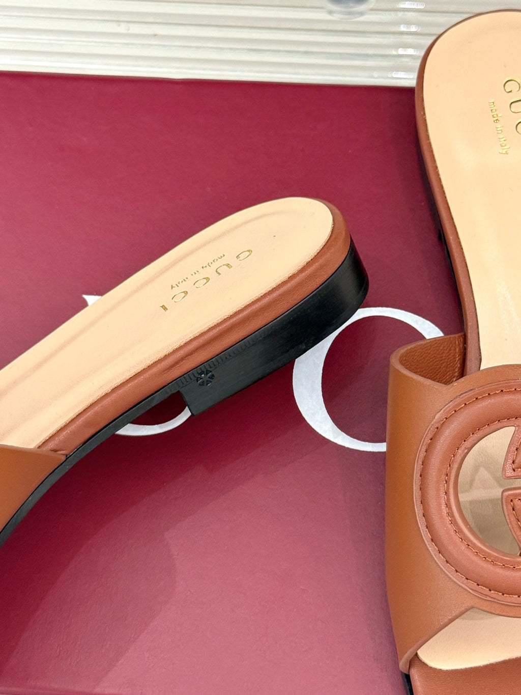 SLIDE SANDALS IN BROWN CALFSKIN