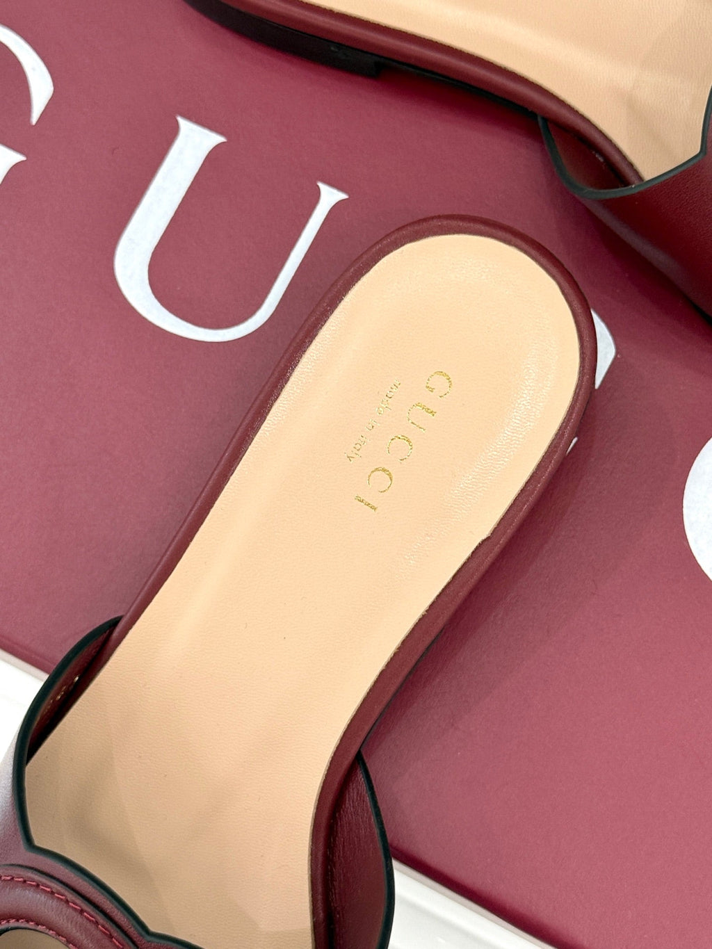 SLIDE SANDALS IN RED CALFSKIN