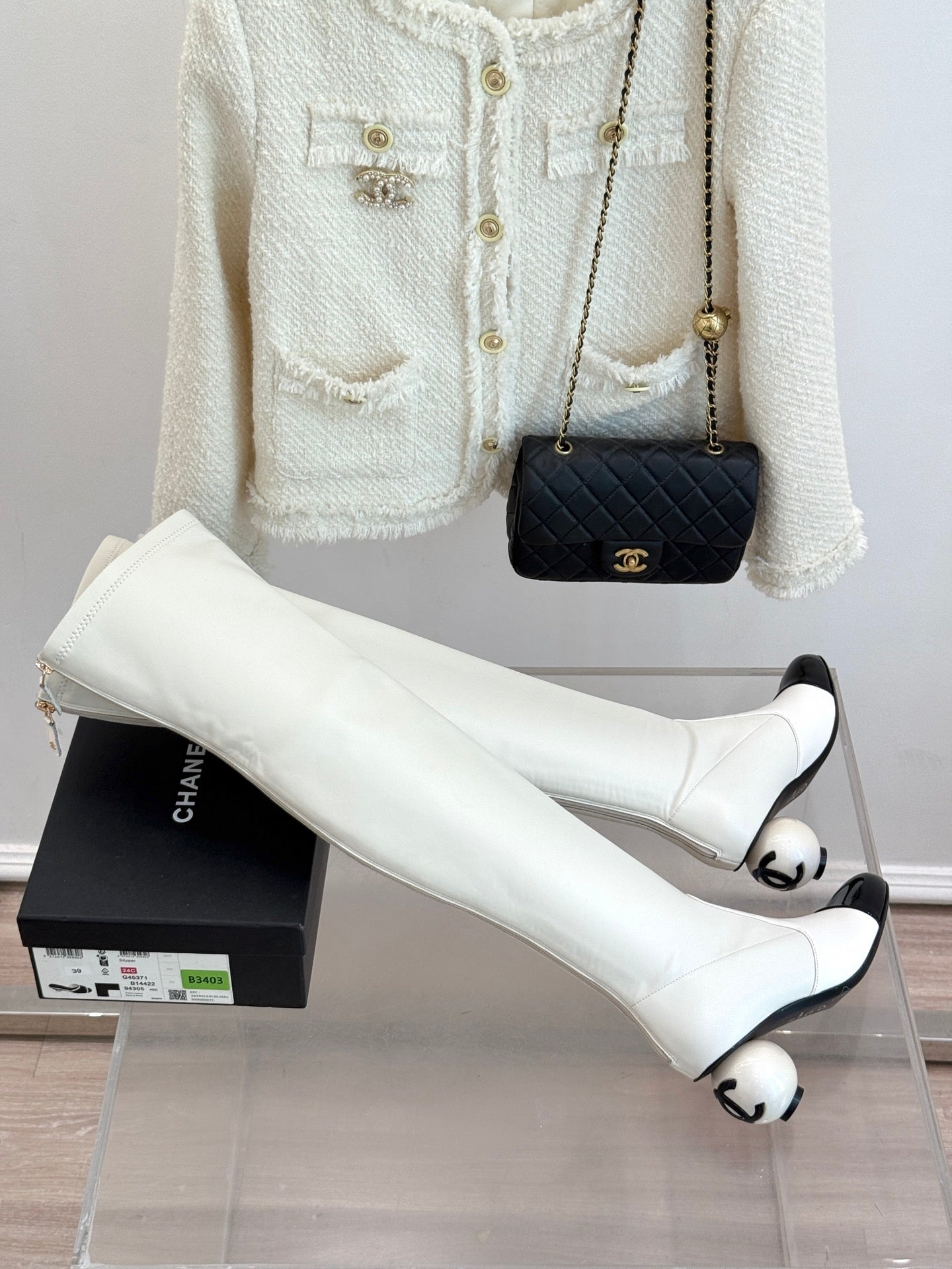 CC PEARL HIGH BOOTS IN WHITE CALFSKIN