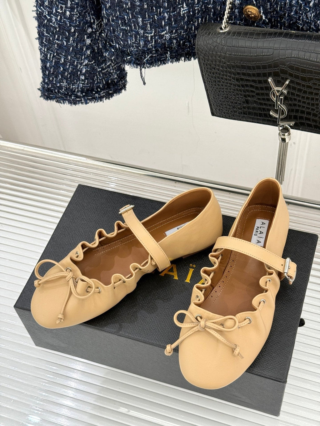 ALAIA 26S MARY JANE FLATS IN LIGHT YELLOW BEIGE LAMBSKIN WITH BOW