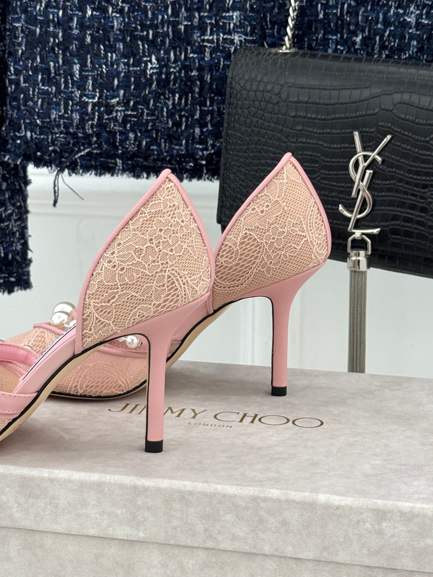 JIMMY CHOO 26S HIGH HEELS 65 MM IN LIGHT PINK LACE PEARL-EMBELLISHED