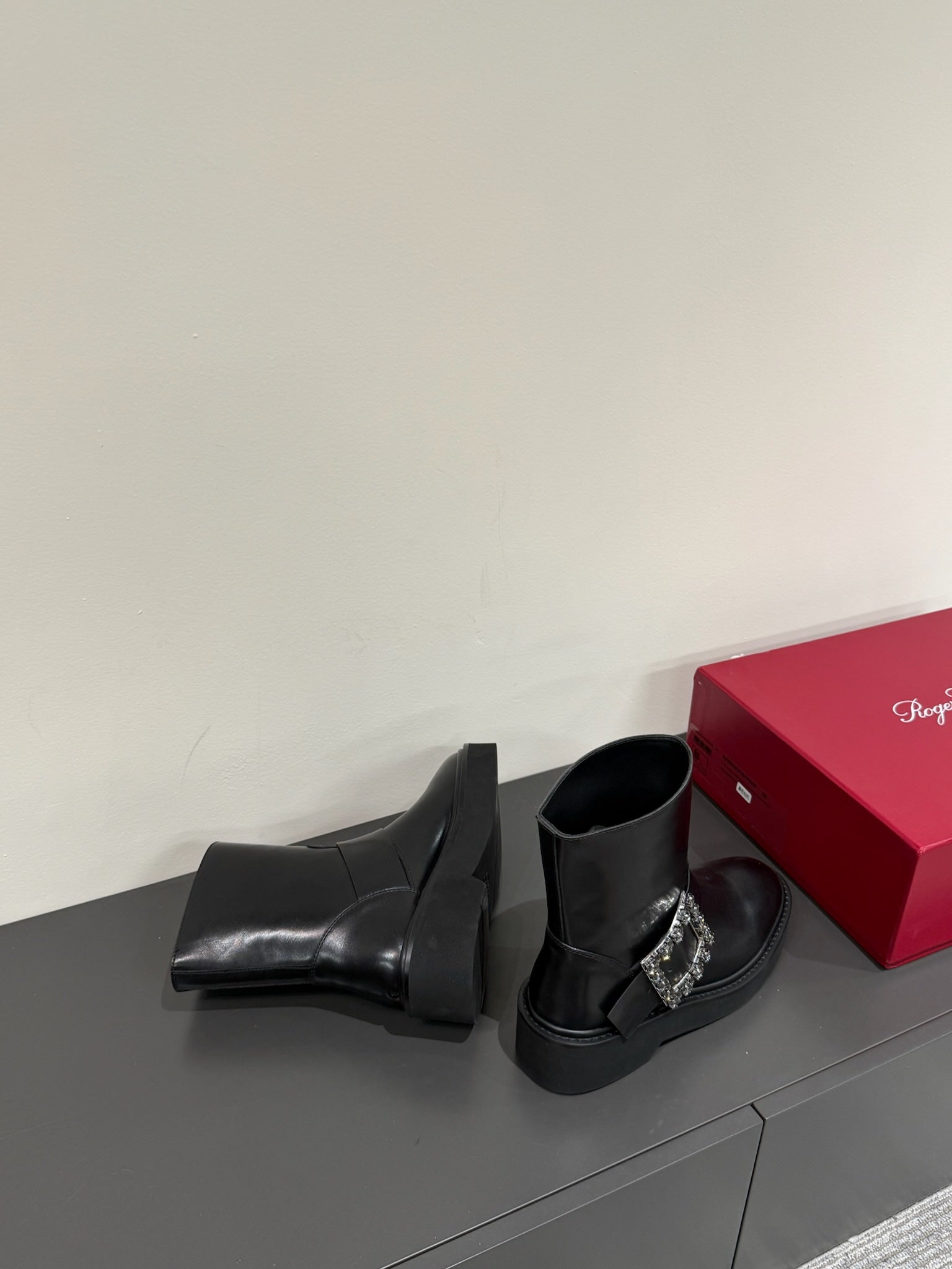 VIV' RANGERS CHELSEA ANKLE BOOTS IN BLACK CALFSKIN WITH BLACK CRYSTAL BUCKLE