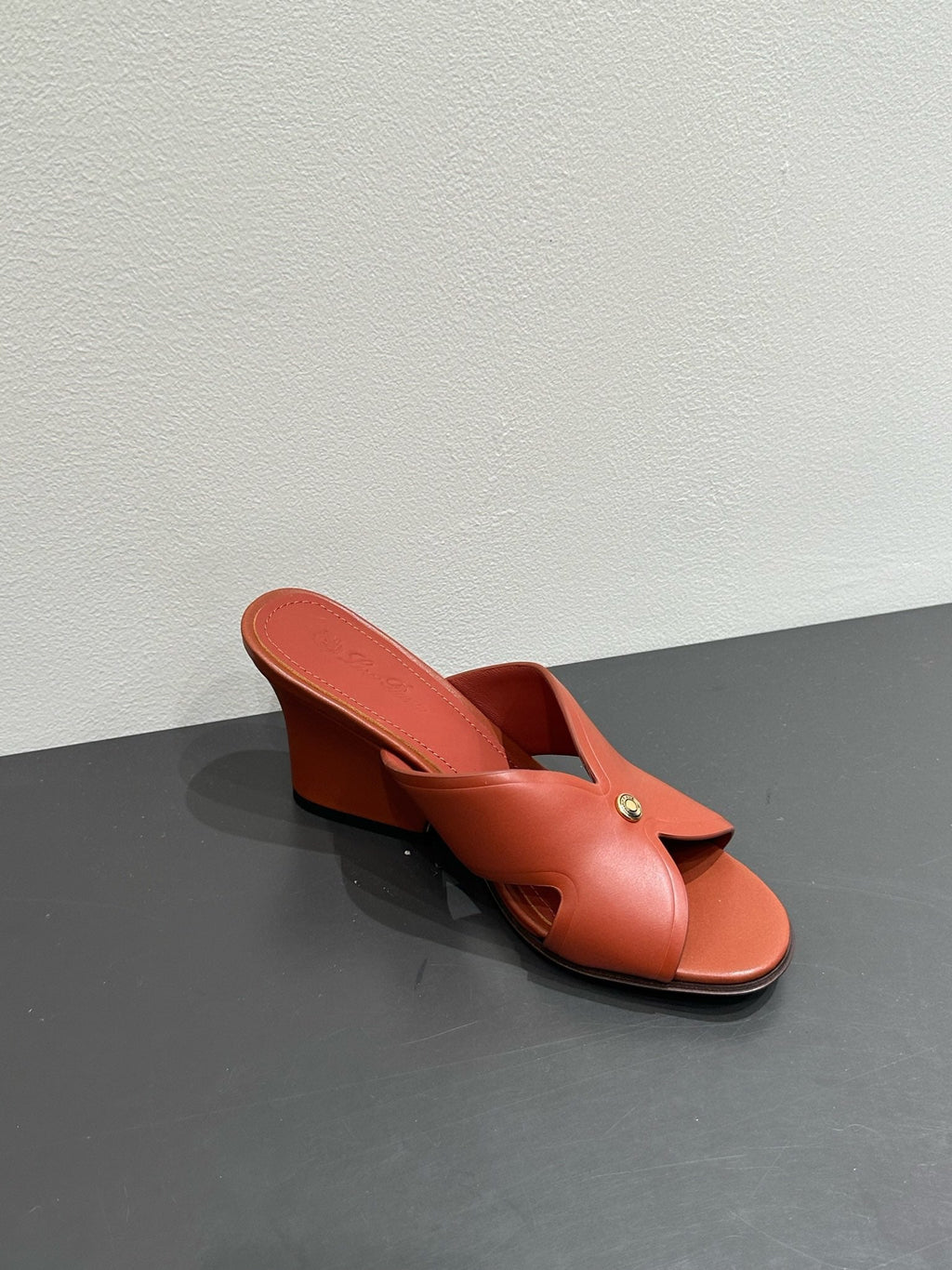 LP HIGH HEELS 25S IN RUST ORANGE LAMBSKIN