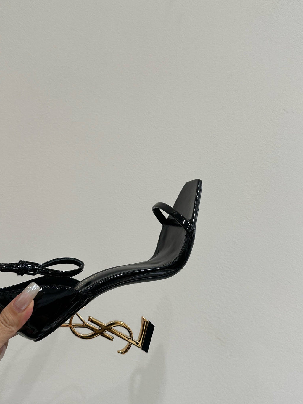 YSL HEELED SANDALS 25S 105 MM IN BLACK GLOSSY LAMBSKIN WITH GOLD HARDWARE