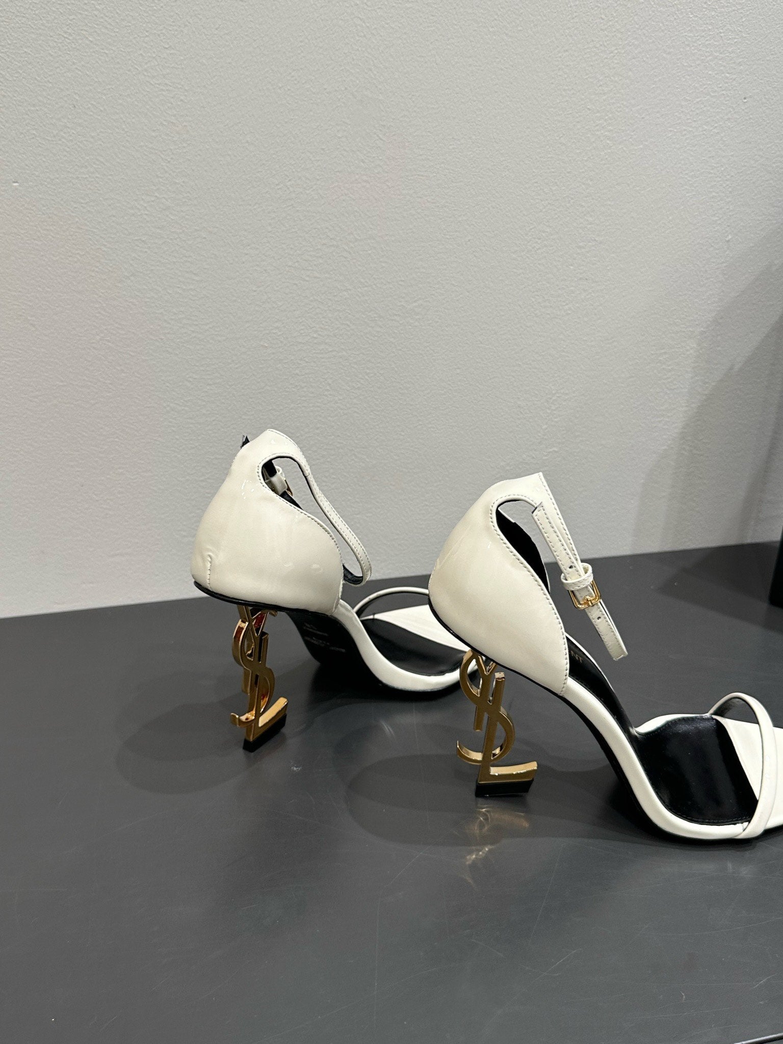 YSL HEELED SANDALS 25S 105 MM IN CREAM WHITE LAMBSKIN