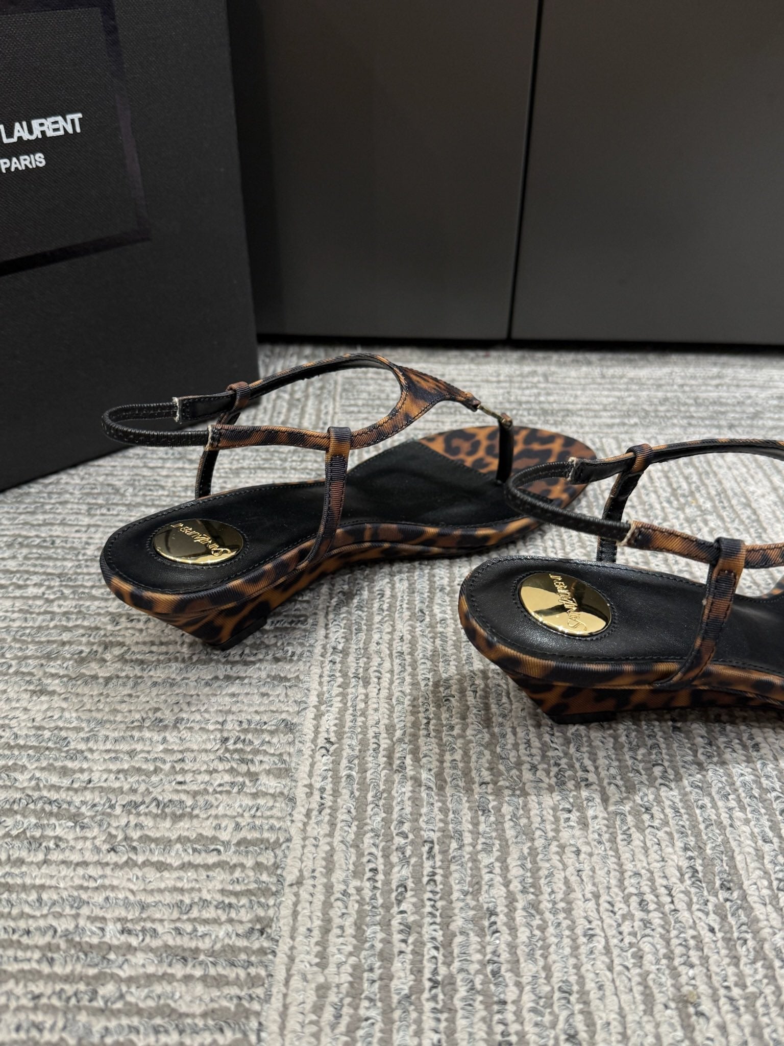 YSL WEDGE THONG SANDALS 25S IN LEOPARD LAMBSKIN WITH GOLD HARDWARE