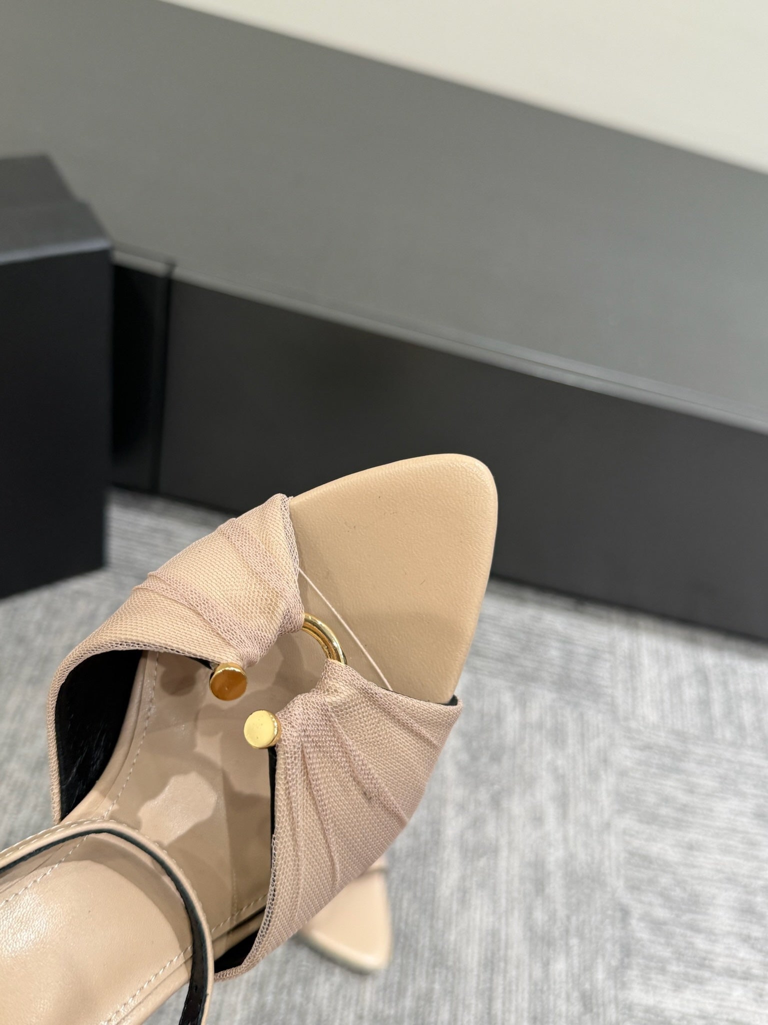 YSL HEELED SANDALS 25S 100 MM IN BEIGE LAMBSKIN