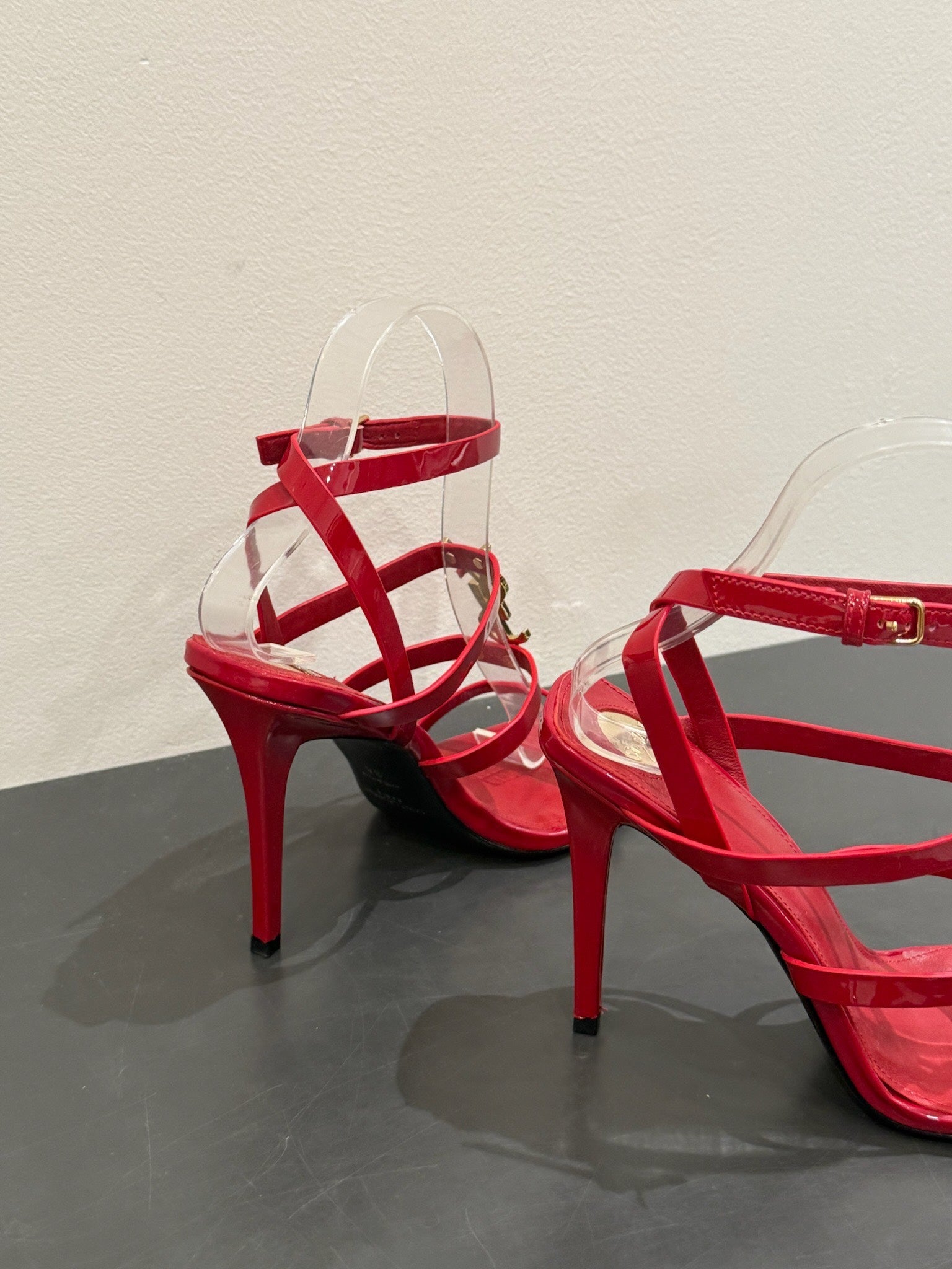 YSL SINGLE-STRAP HEELED SANDALS 25S IN RED LAMBSKIN