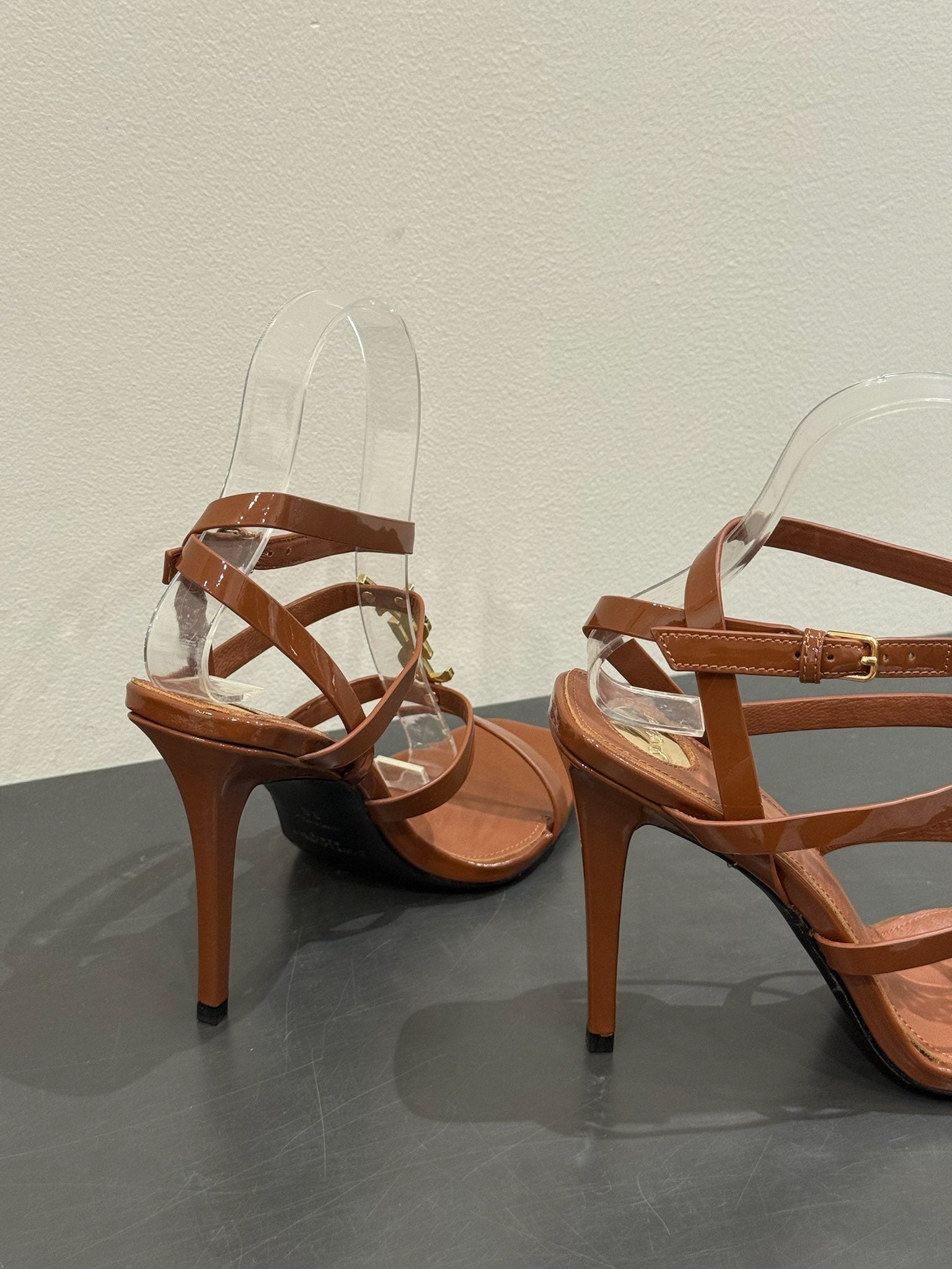 YSL SINGLE-STRAP HEELED SANDALS 25S IN BROWN LAMBSKIN
