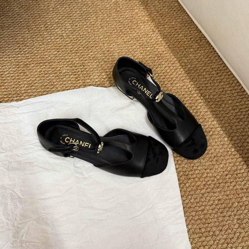 CHANEL 26S SLINGBACK SHOES IN BLACK CALFSKIN AND SUEDE GOLD HARDWARE