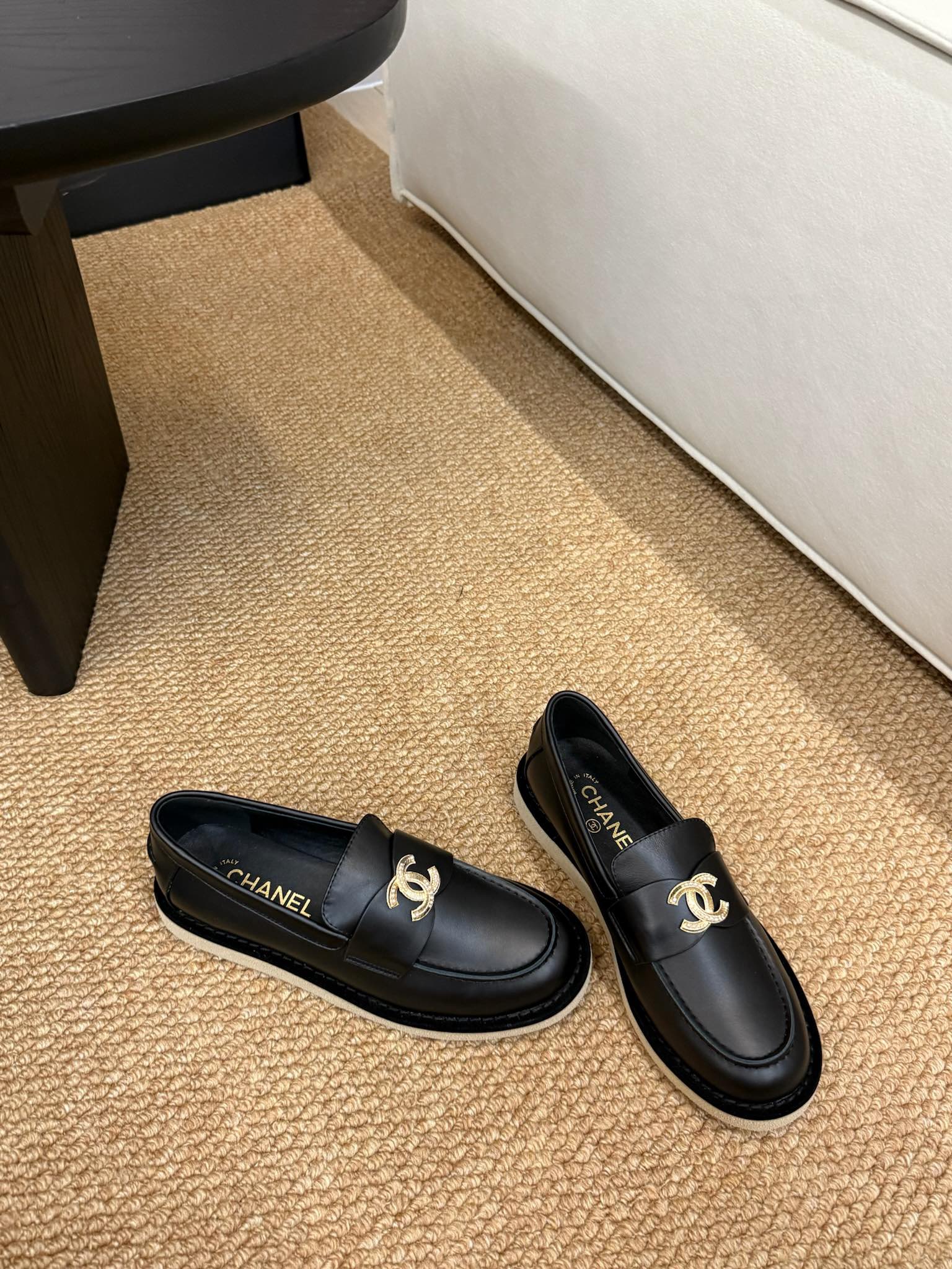 CHANEL 26S LOAFER IN BLACK CALFSKIN CC LOGO
