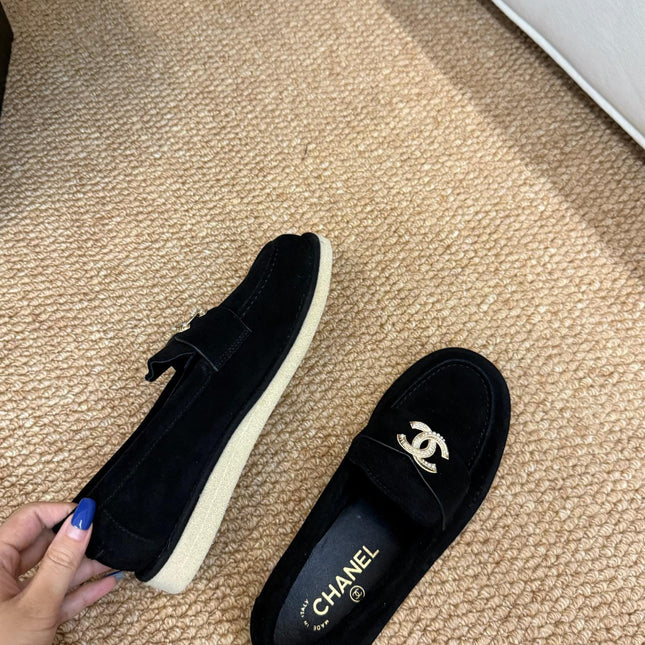 CHANEL 26S LOAFER IN BLACK SUEDE CC LOGO