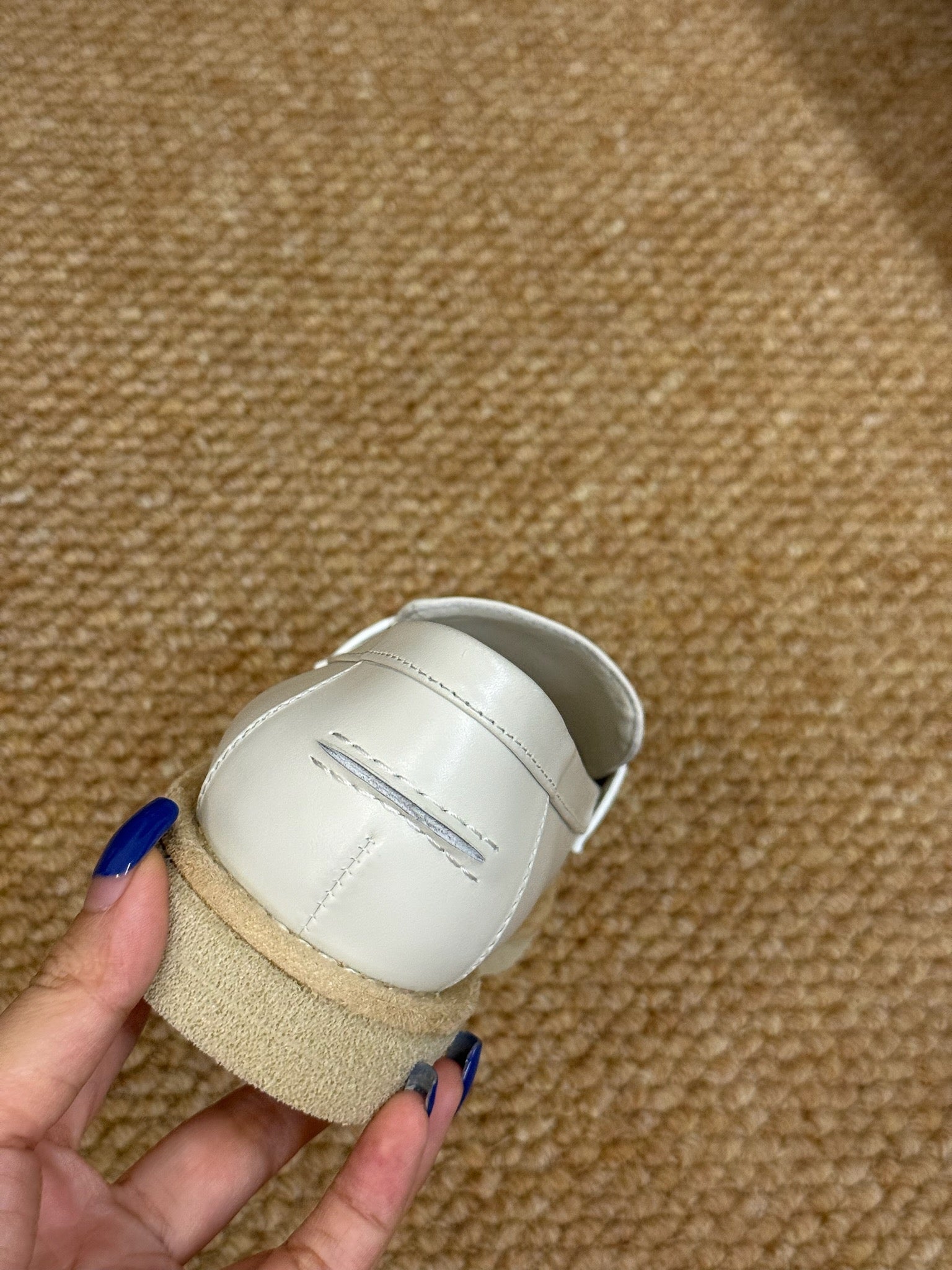 CHANEL 26S LOAFER IN WHITE PATENT CALFSKIN CC LOGO