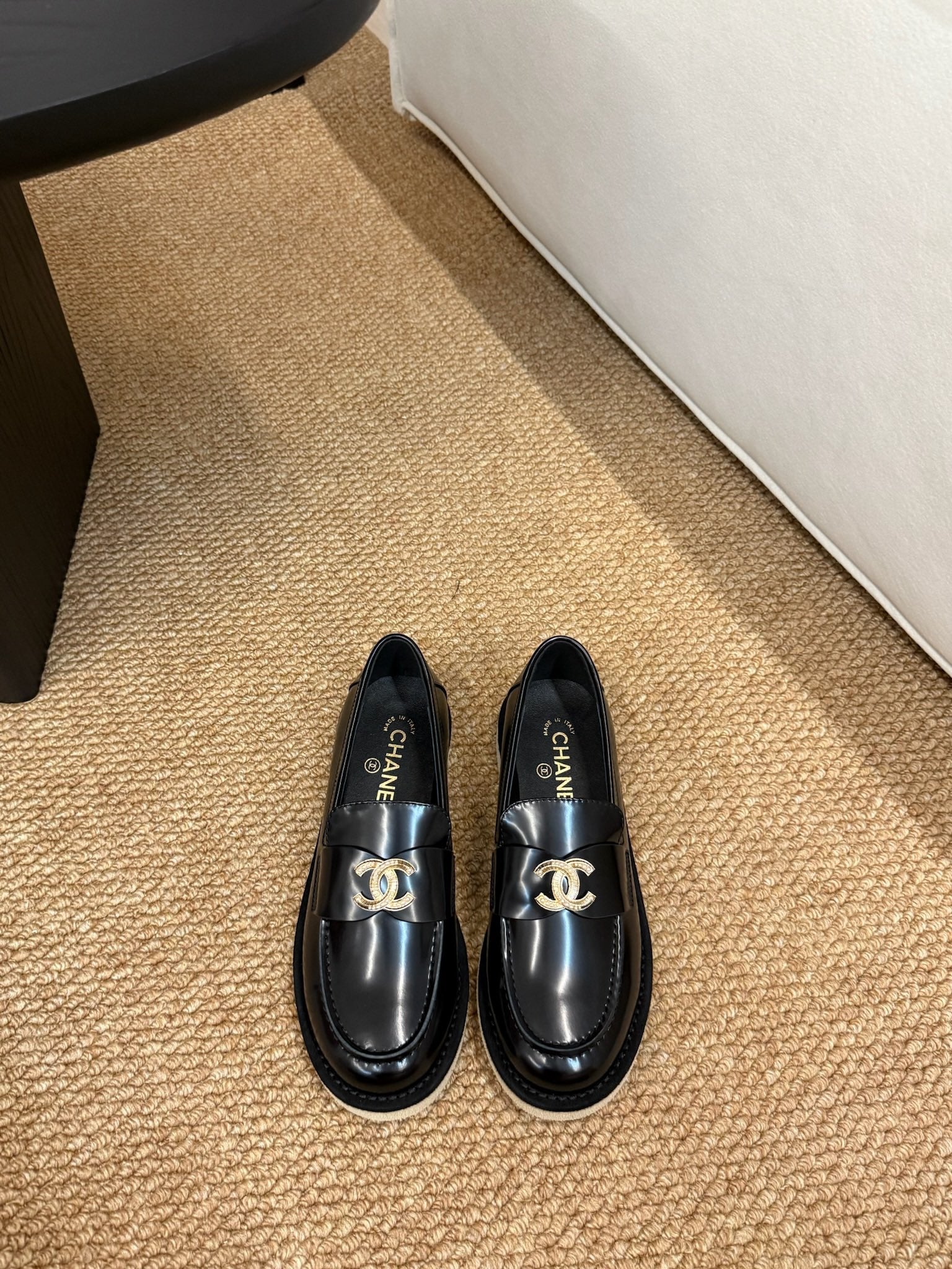 CHANEL 26S LOAFER IN BLACK PATENT CALFSKIN CC LOGO