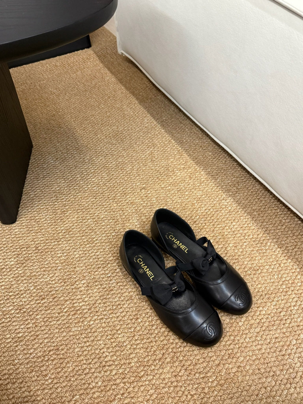 CHANEL 26S MARY JANE SLINGBACK FLATS IN BLACK CALFSKIN CAP TOE RIBBON STRAP