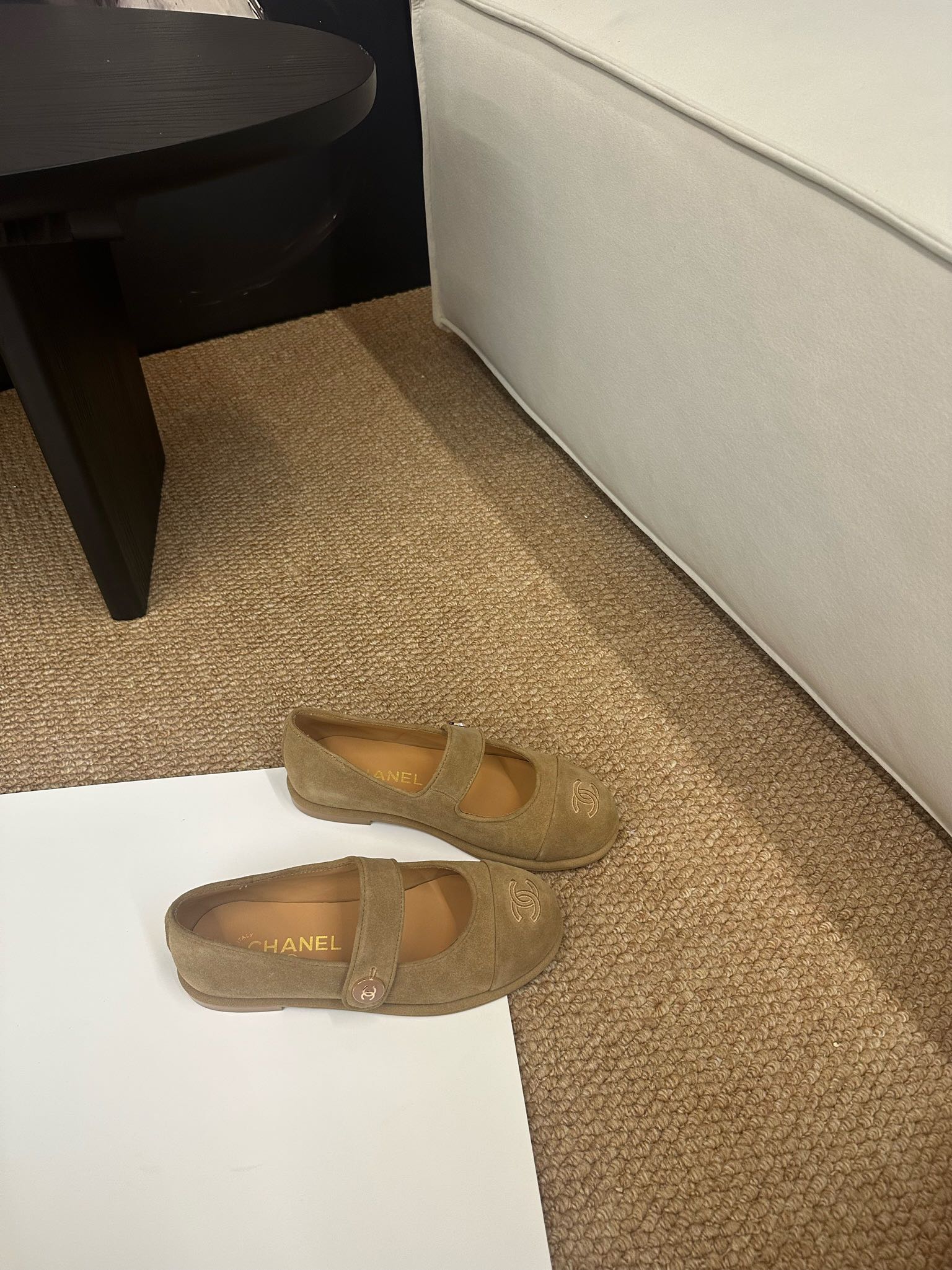 CHANEL 26S MARY JANE FLATS IN CARAMEL BROWN SUEDE CC LOGO