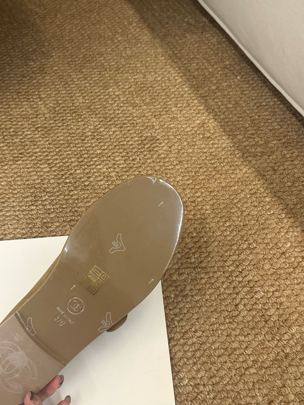 CHANEL 26S MARY JANE FLATS IN CARAMEL BROWN SUEDE CC LOGO