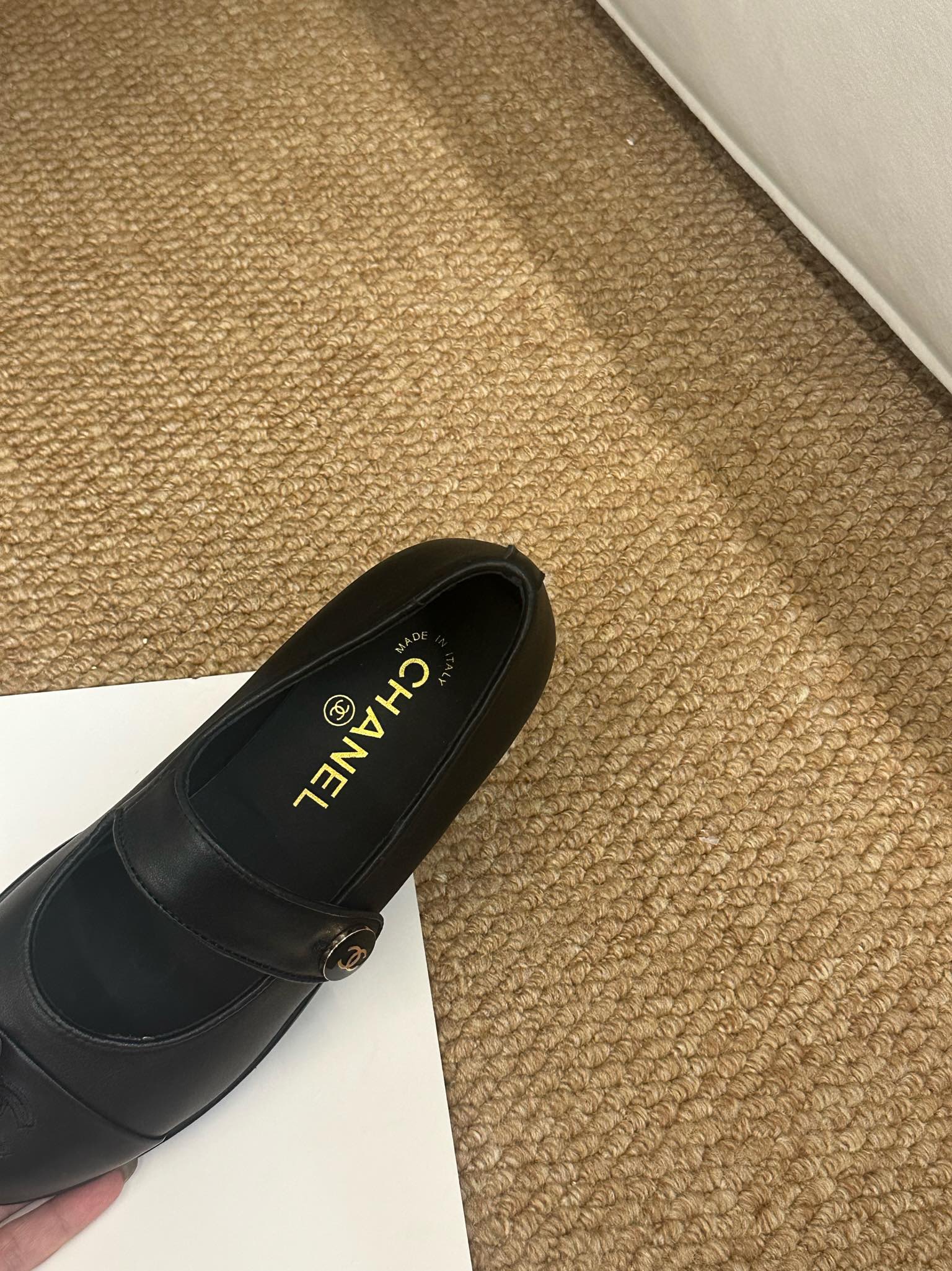 CHANEL 26S MARY JANE FLATS IN BLACK CALFSKIN CC LOGO