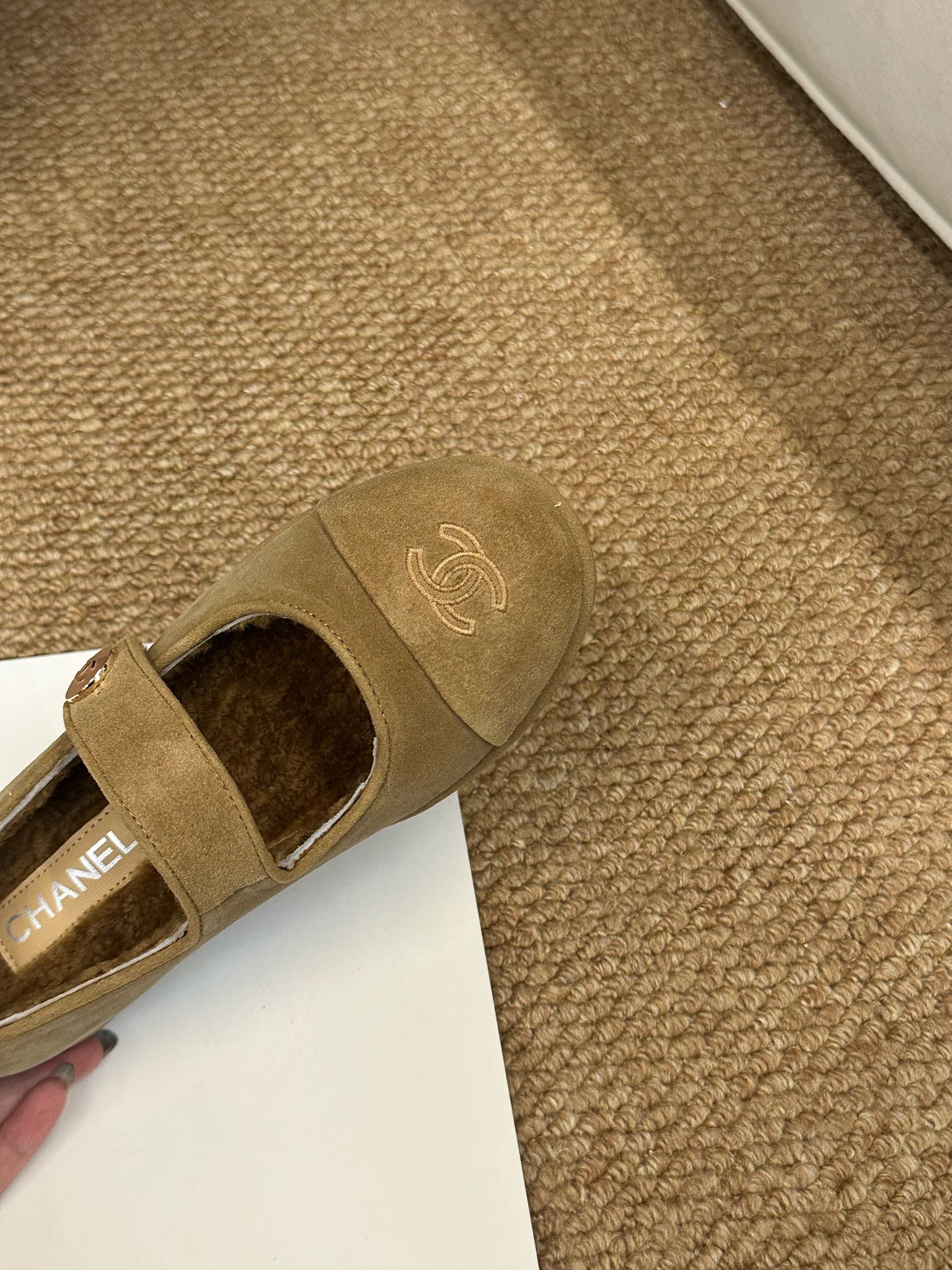CHANEL 26S MARY JANE FLATS IN CARAMEL BROWN SUEDE SHEARLING LINING CC LOGO