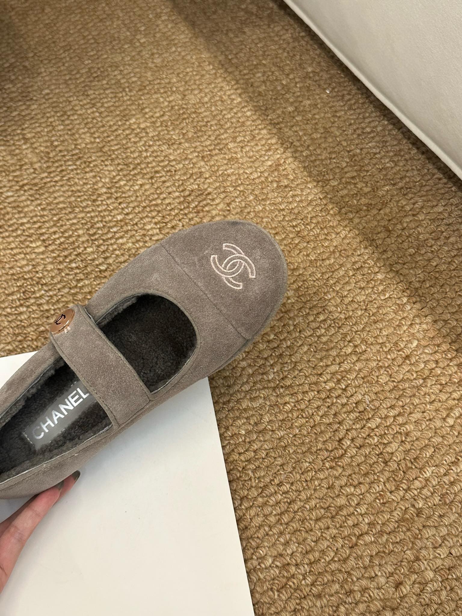 CHANEL 26S MARY JANE FLATS IN TAUPE BROWN SUEDE SHEARLING LINING CC LOGO