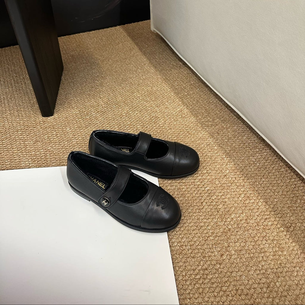 CHANEL 26S MARY JANE FLATS IN BLACK CALFSKIN WITH CC LOGO