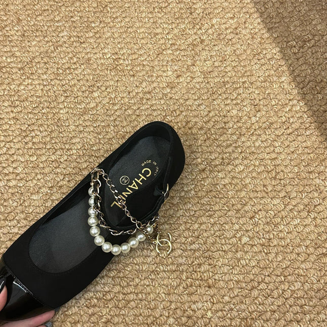 CHANEL 26S MARY JANE PEARL STRAP FLATS IN BLACK CALFSKIN