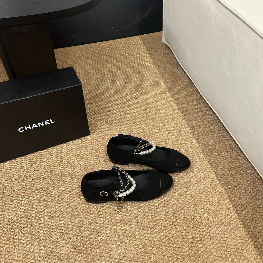 CHANEL 26S MARY JANE PEARL STRAP FLATS IN BLACK CALFSKIN