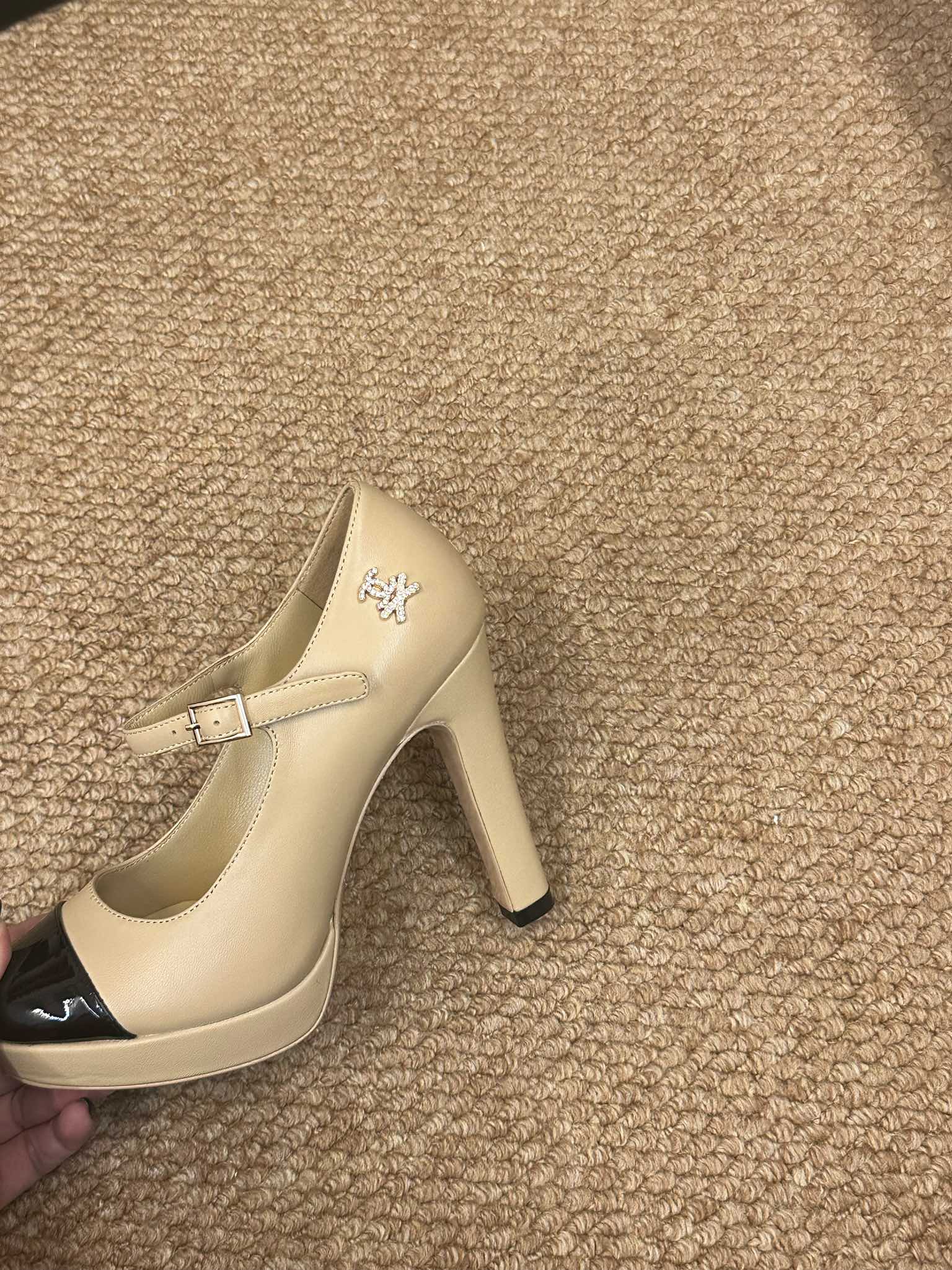 CHANEL 26S MARY JANE HEELS IN BEIGE CALFSKIN WITH BLACK CAP TOE