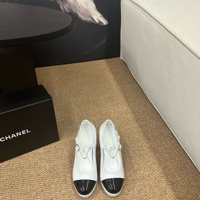 CHANEL 26S MARY JANE HEELS IN WHITE CALFSKIN WITH BLACK CAP TOE