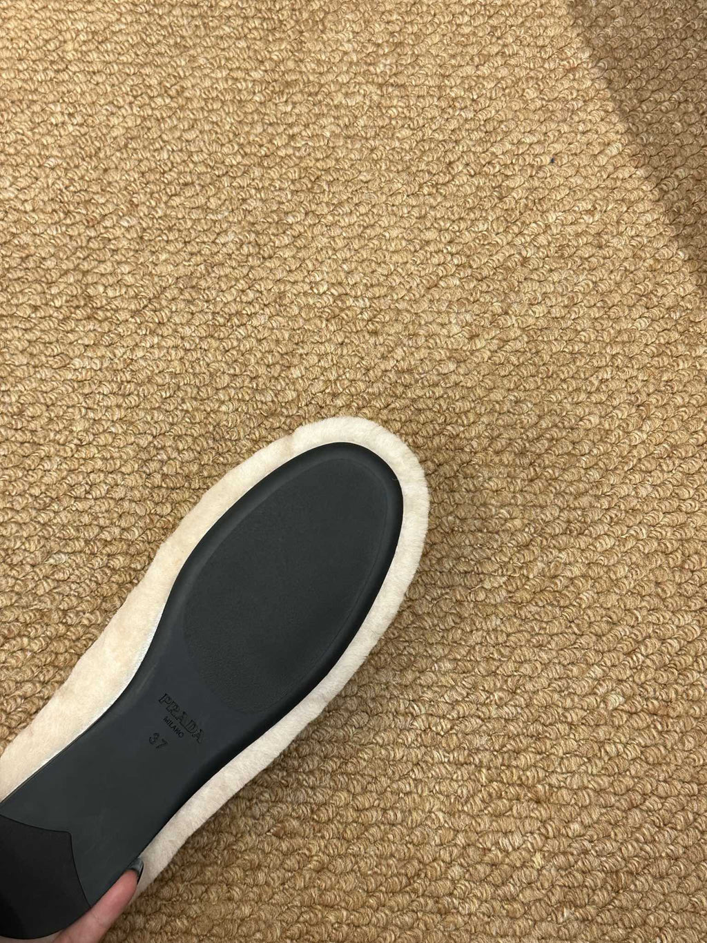 PRADA 26S SHEARLING BALLET FLATS IN CREAM WHITE