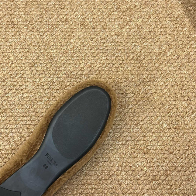 PRADA 26S SHEARLING BALLET FLATS IN BROWN