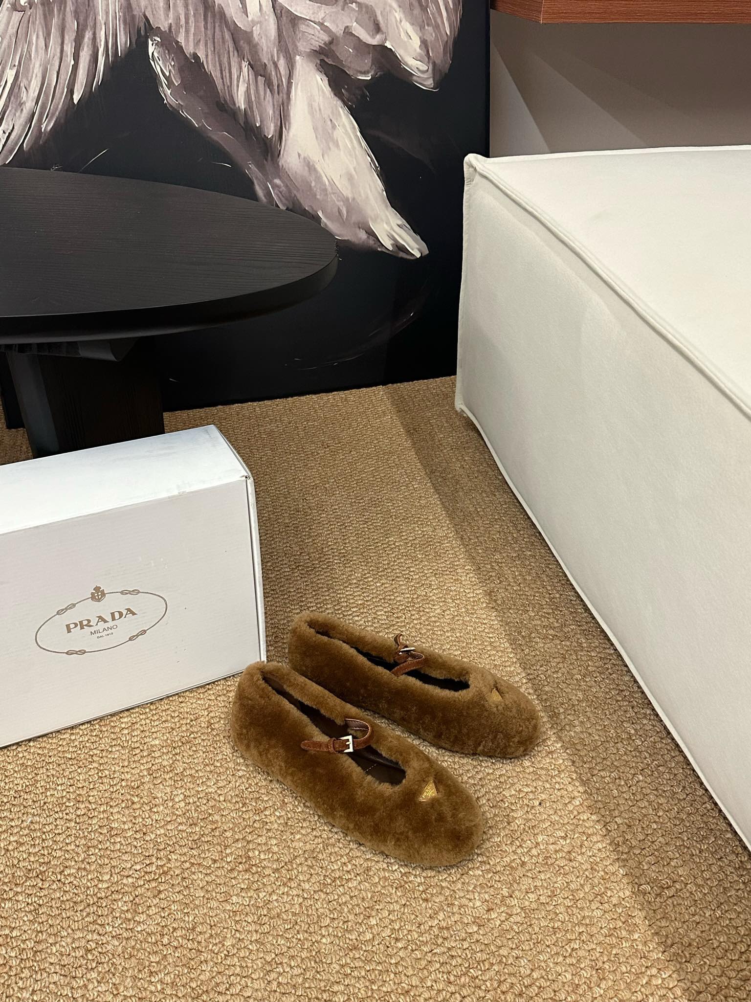 PRADA 26S SHEARLING BALLET FLATS IN BROWN