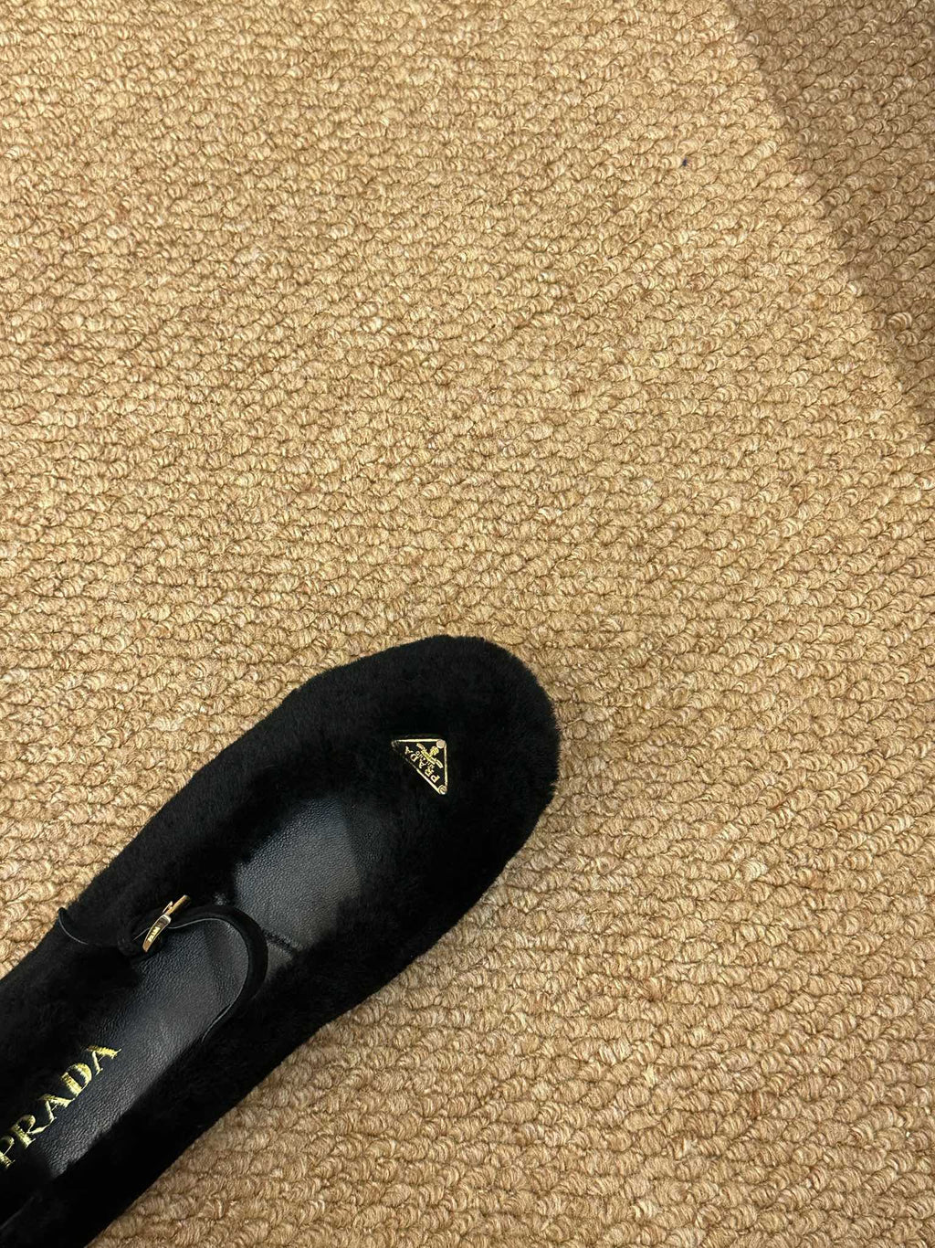 PRADA 26S SHEARLING BALLET FLATS IN BLACK