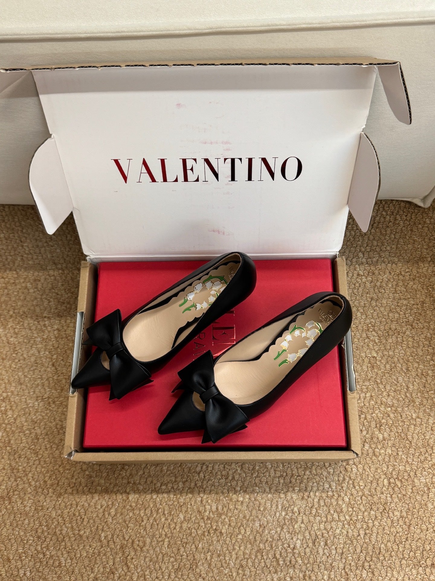 VALENTINO 26S HIGH HEEL SHOES IN BLACK CALFSKIN WITH BOW