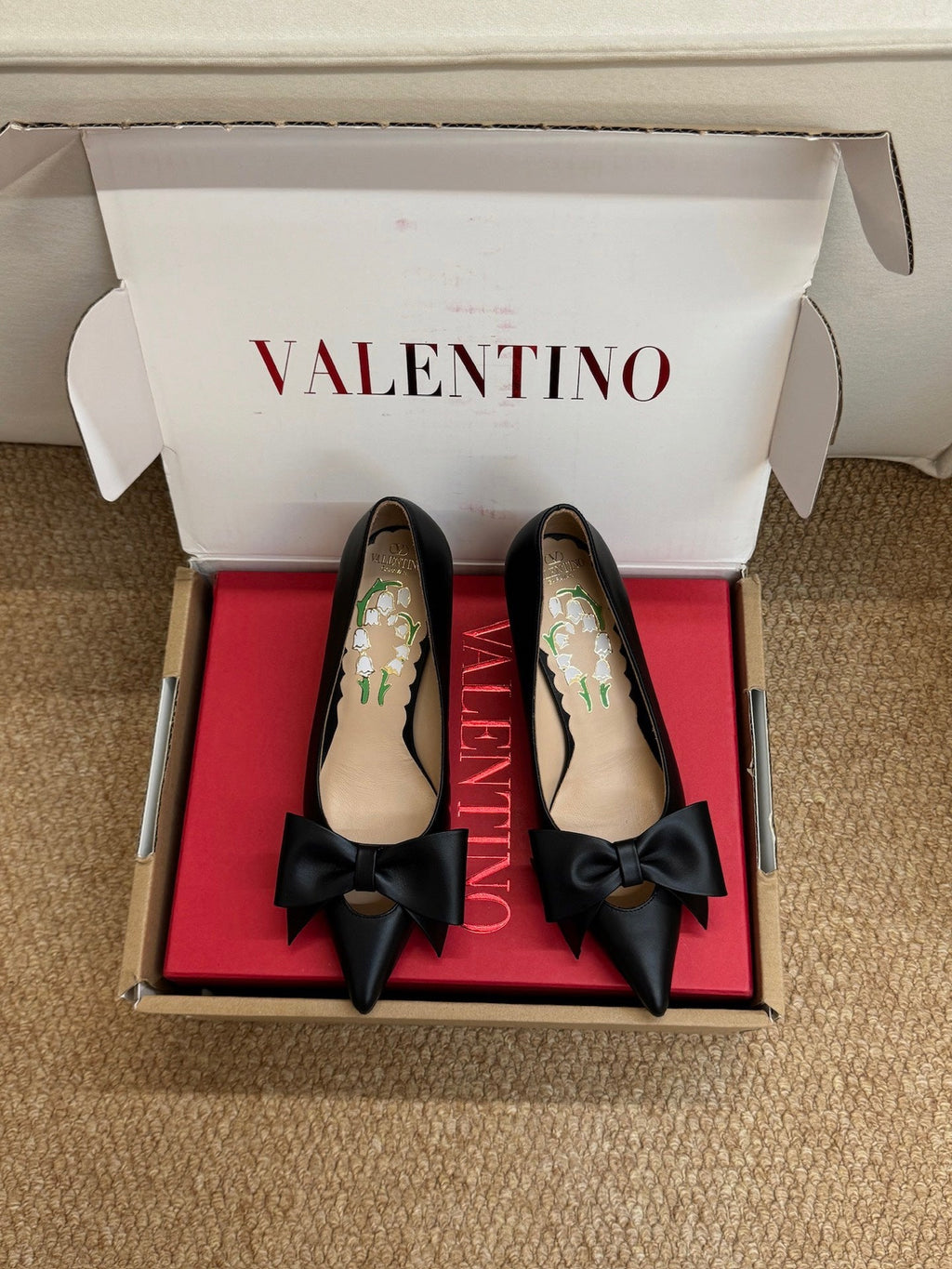 VALENTINO 26S HIGH HEEL SHOES IN BLACK CALFSKIN WITH BOW