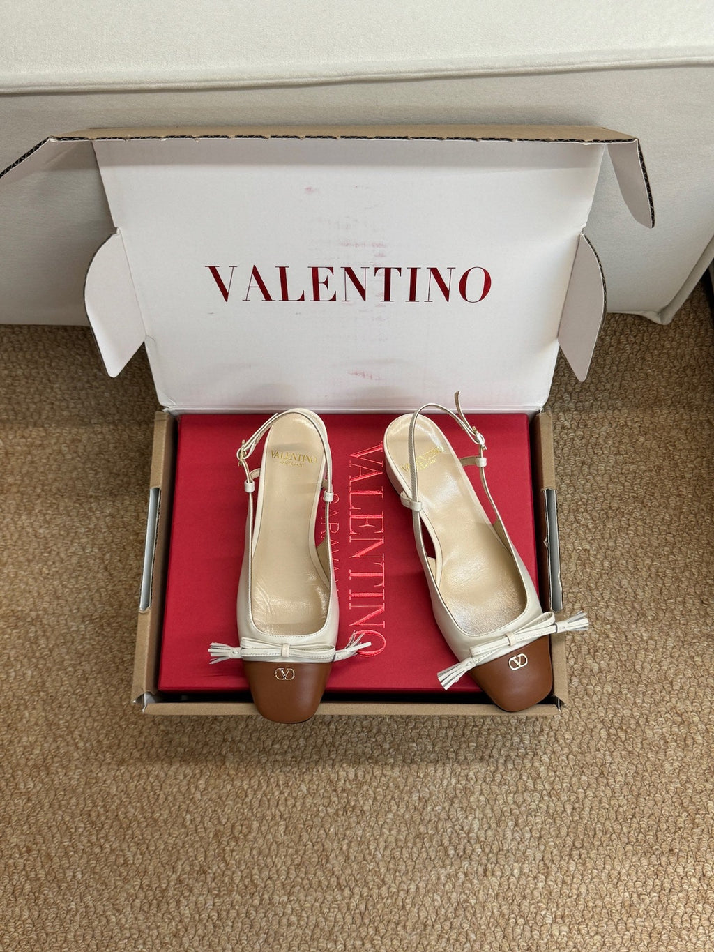 VALENTINO 26S HIGH HEEL SLINGBACKS IN BROWN AND CREAM WHITE CALFSKIN