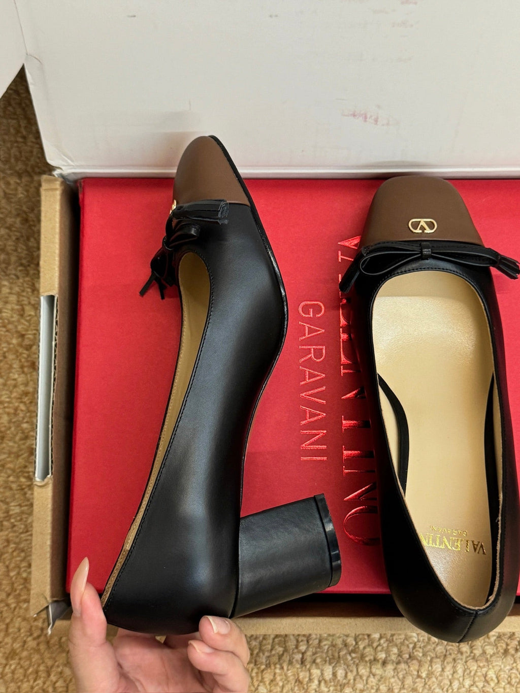 VALENTINO 26S HEELED BALLET FLATS IN BROWN AND BLACK CALFSKIN
