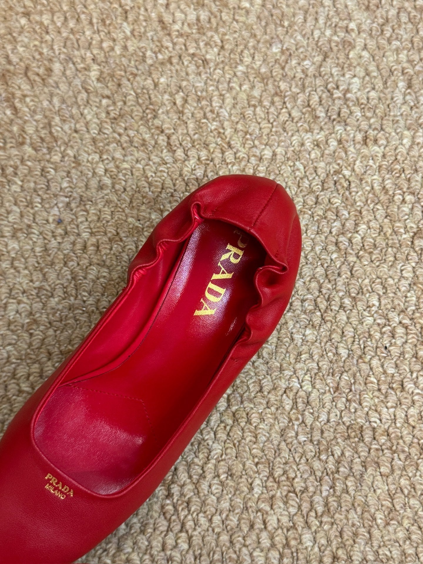 PRADA 26S POINTED TOE PUMPS 50MM IN RED CALFSKIN