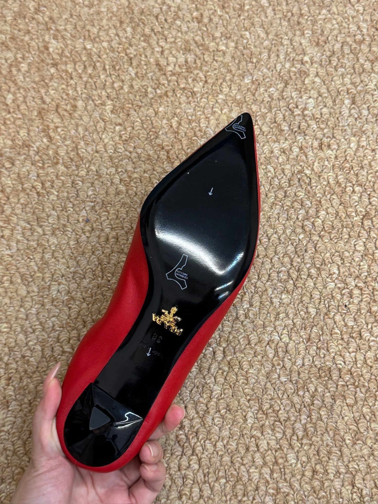 PRADA 26S POINTED TOE PUMPS 50MM IN RED CALFSKIN