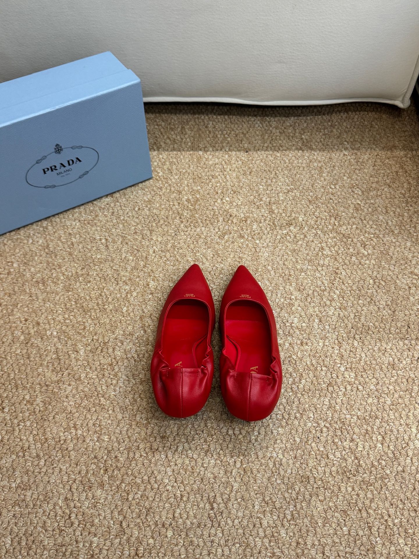 PRADA 26S POINTED TOE PUMPS 50MM IN RED CALFSKIN