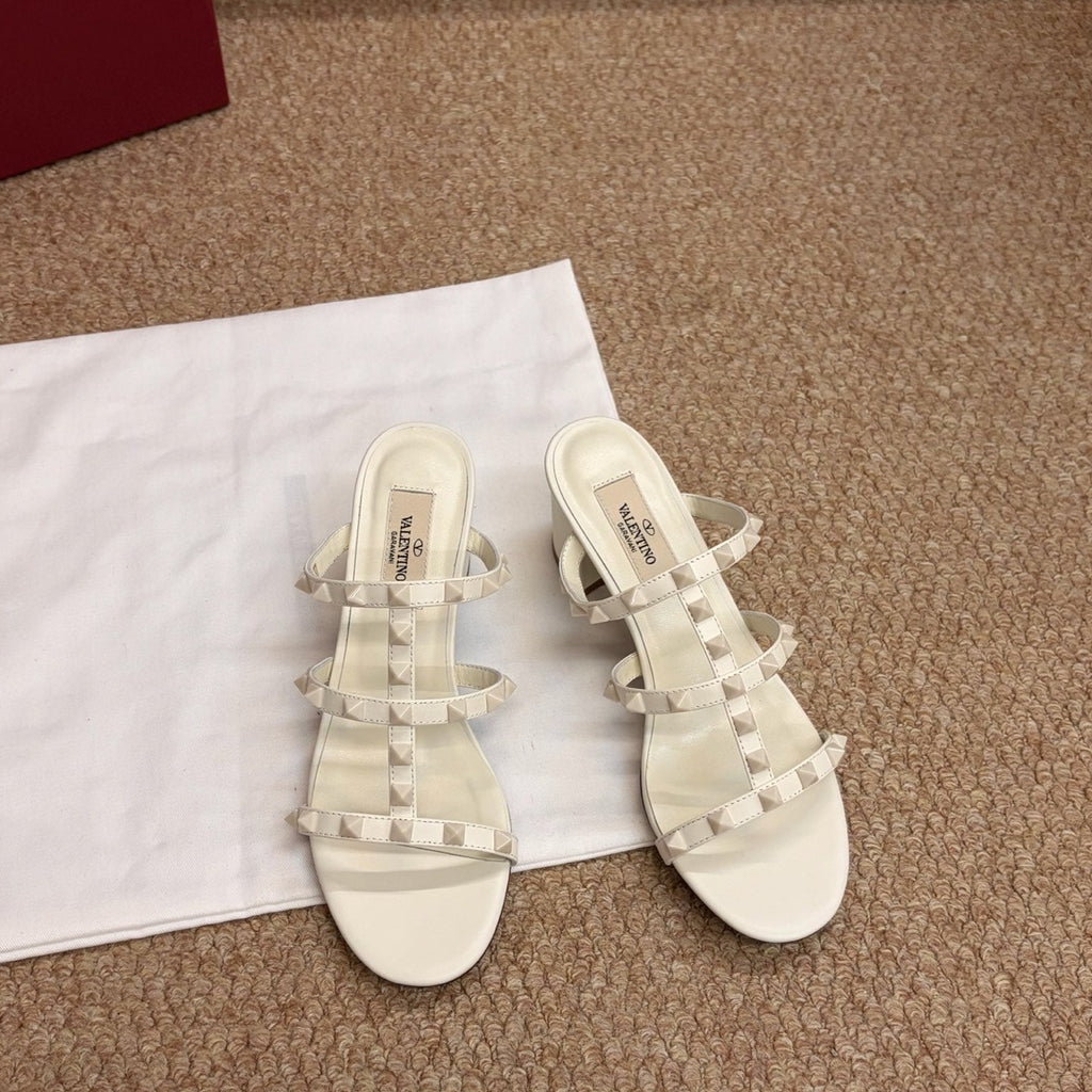 VALENTINO 26S ROCKSTUD HIGH HEEL SANDALS IN OFF-WHITE CALFSKIN