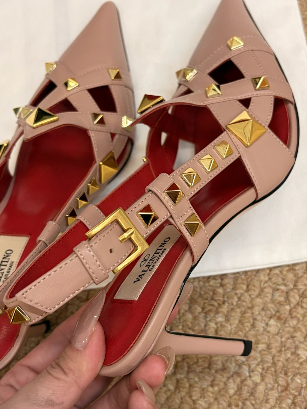 VALENTINO 26S ROCKSTUD SLINGBACK HEELS IN BLUSH NUDE CALFSKIN