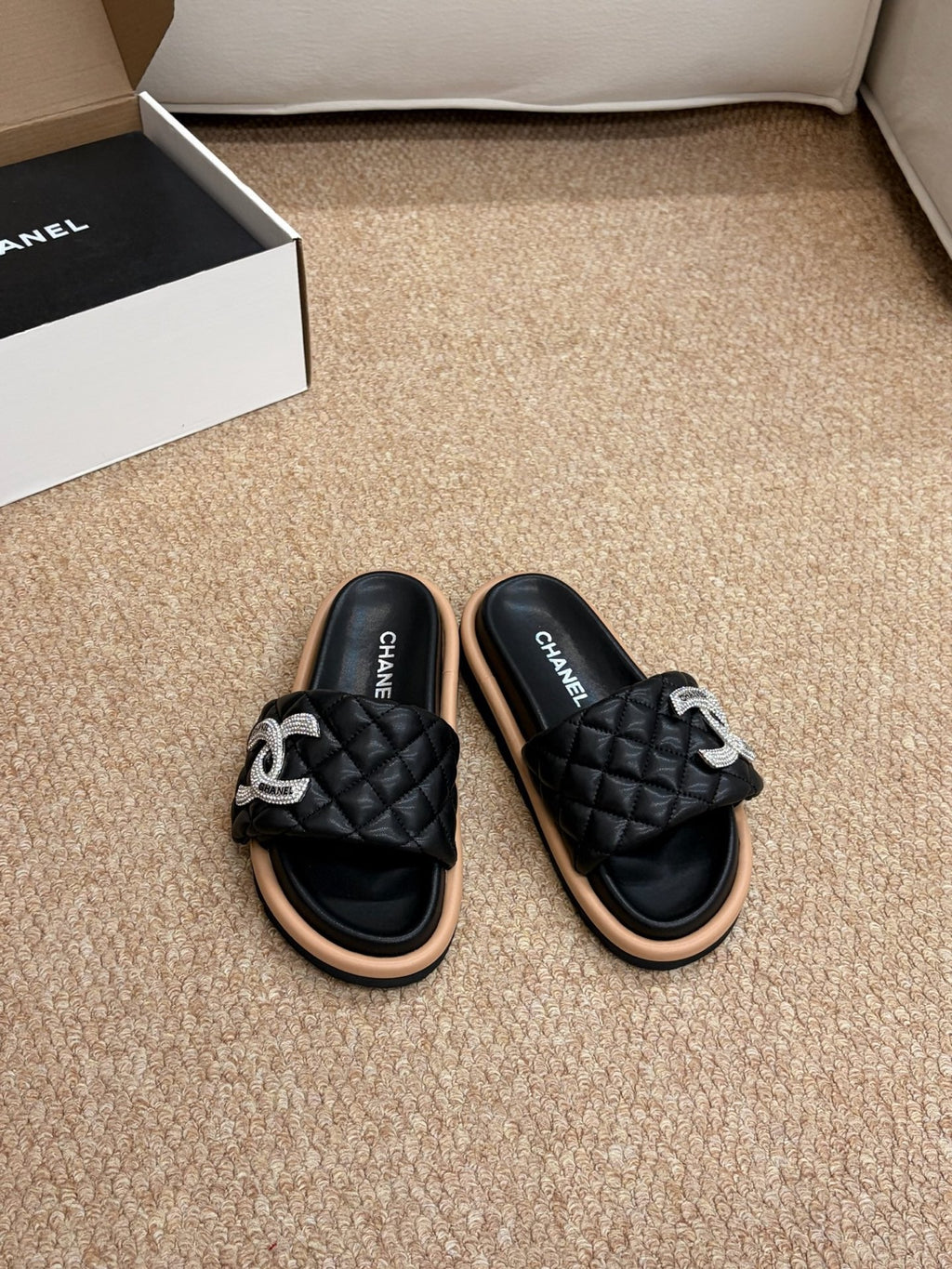 CHANEL 26S SLIDE SANDALS IN BLACK QUILTED CALFSKIN SILVER HARDWARE