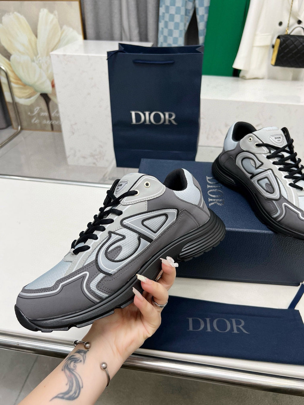 CD B30 SNEAKER ANCHOR AND GRAY MESH FABRIC